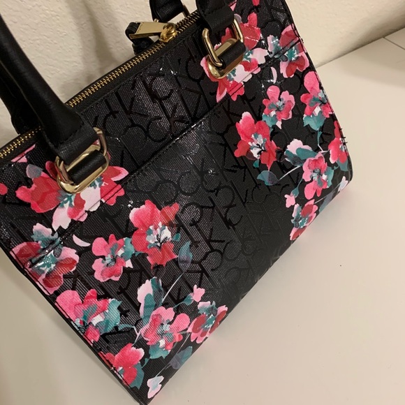 Calvin Klein Purse - Picture 2 of 3